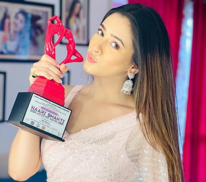 Hiba Nawab won Naari Shakti Icon Achiever Award