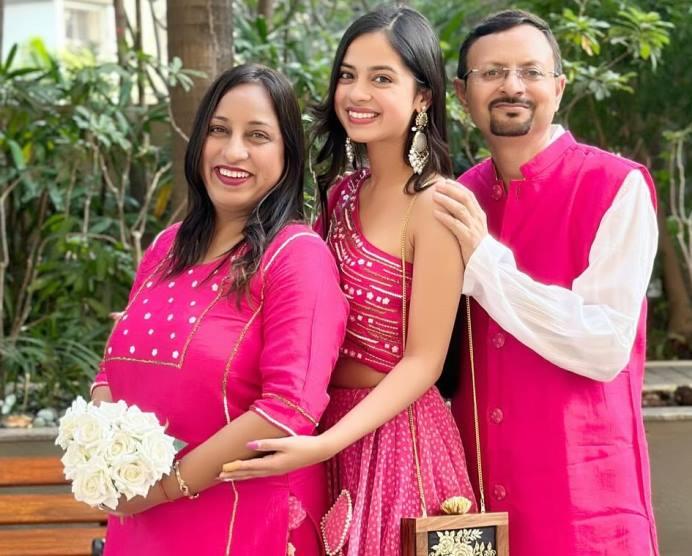 Nitanshi Goel with Her Parents