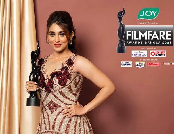 Oindrila Sen won Filmfare Awards Bangla for film Magic