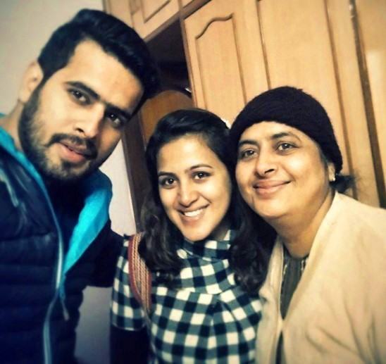 Diksha Juneja with her Brother and Mother